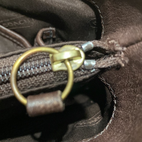 COACH (No. C2W-9803) Legacy Vintage Brown Leather Tote Bag - Picture 13 of 16